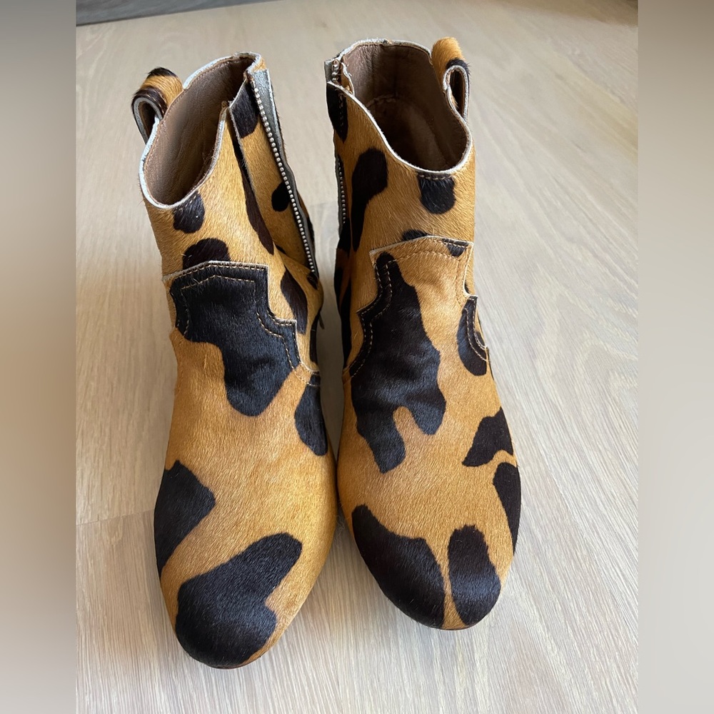 Friend of Mine ponyhair booties, size 39